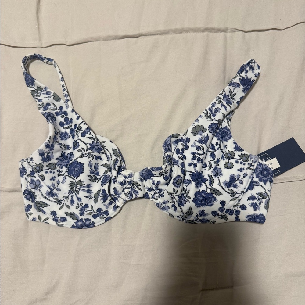 Abercrombie & Fitch Floral bikini top
